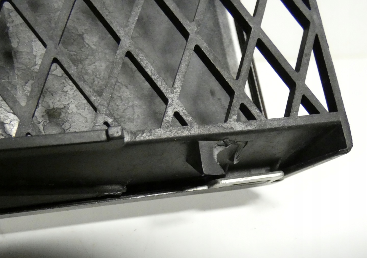 AUDI R8 SPYDER 427825313 grid intake air bonnet rear part
