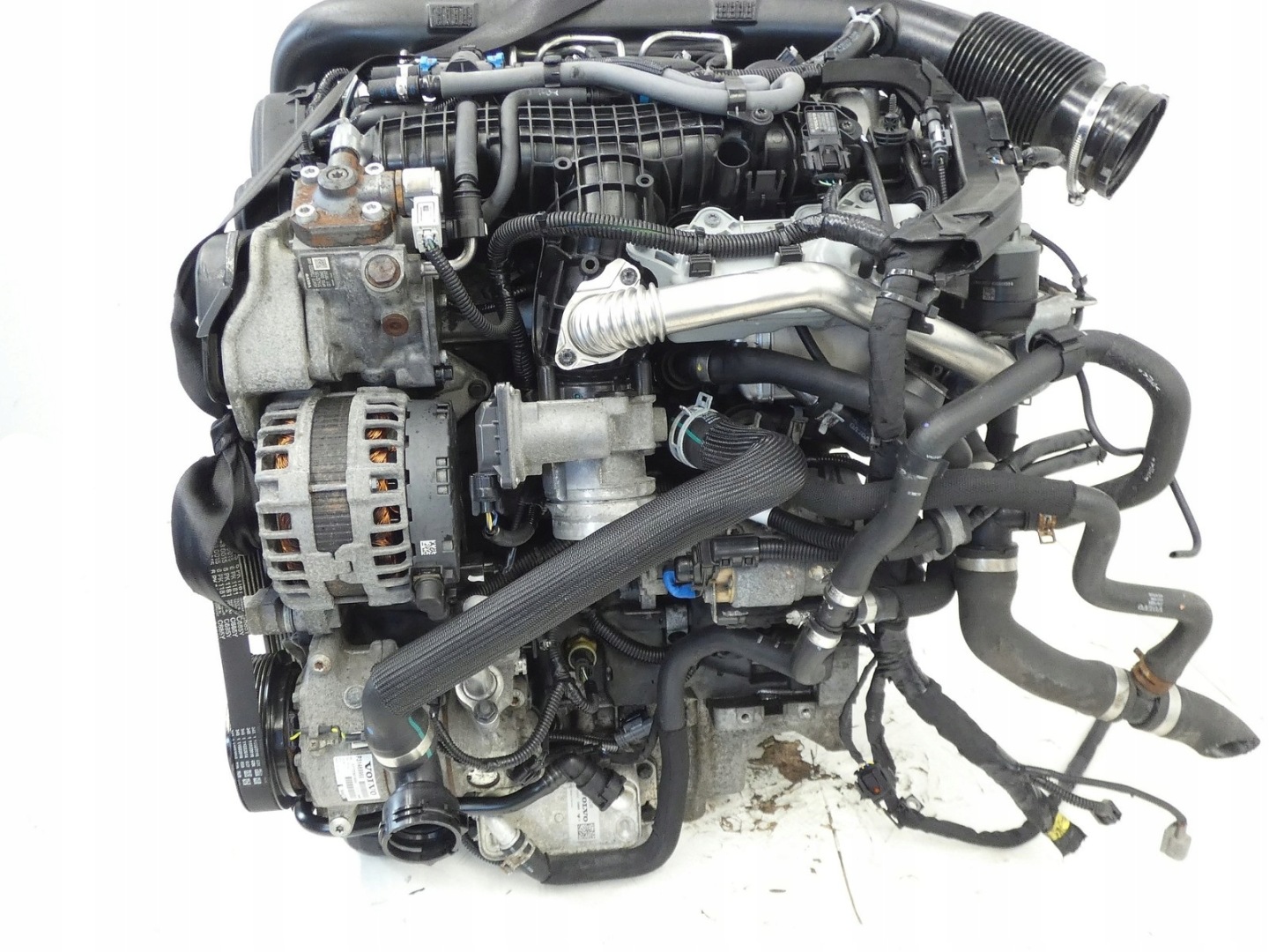 engine pillar D4204T9 VOLVO V60 V70 V40 S60 S90 2.0D D3 150KM