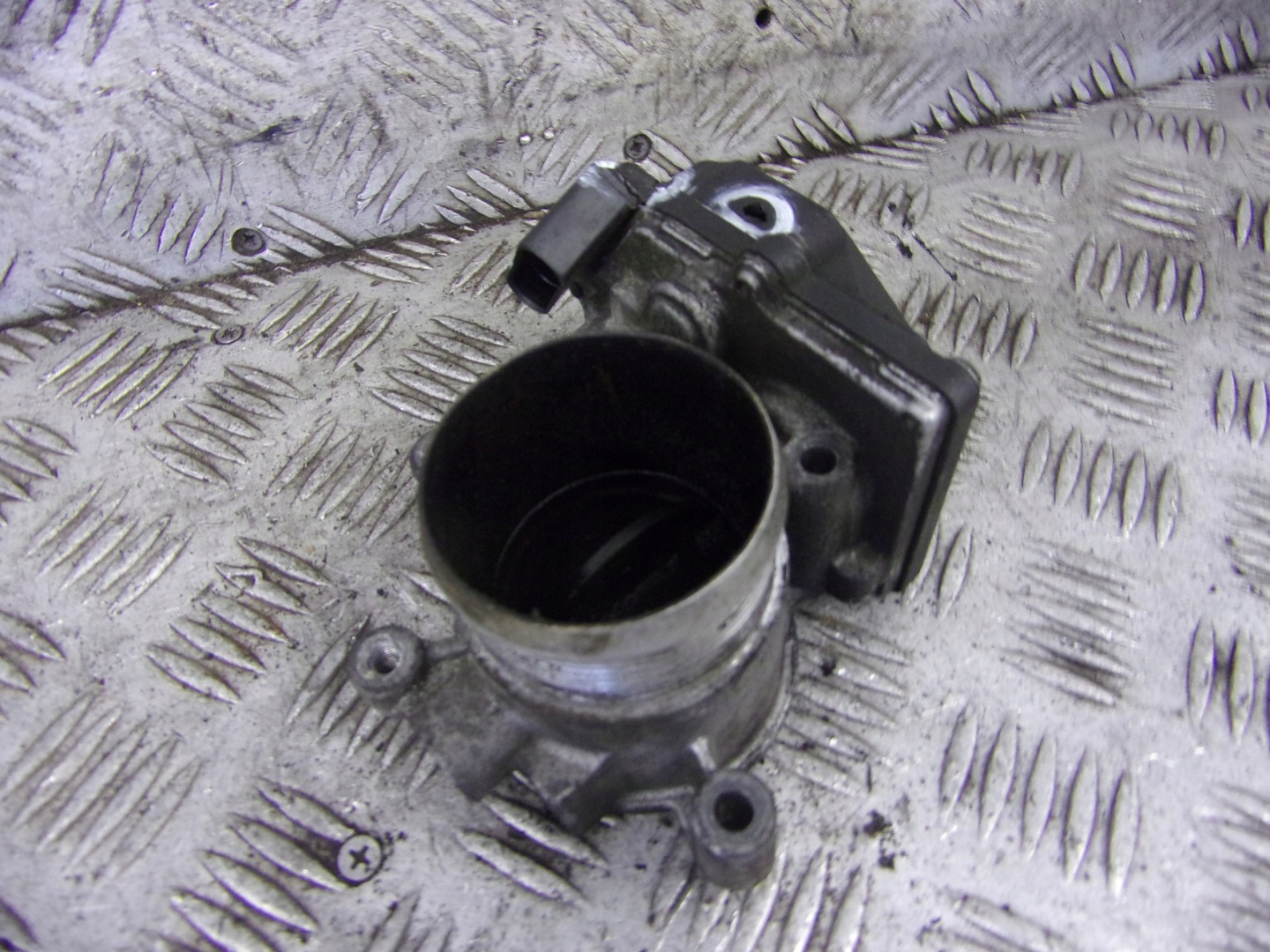 Valvola a farfalla VOLKSWAGEN PASSAT B6 2.0 TDI A2C83076000 A2C59512935