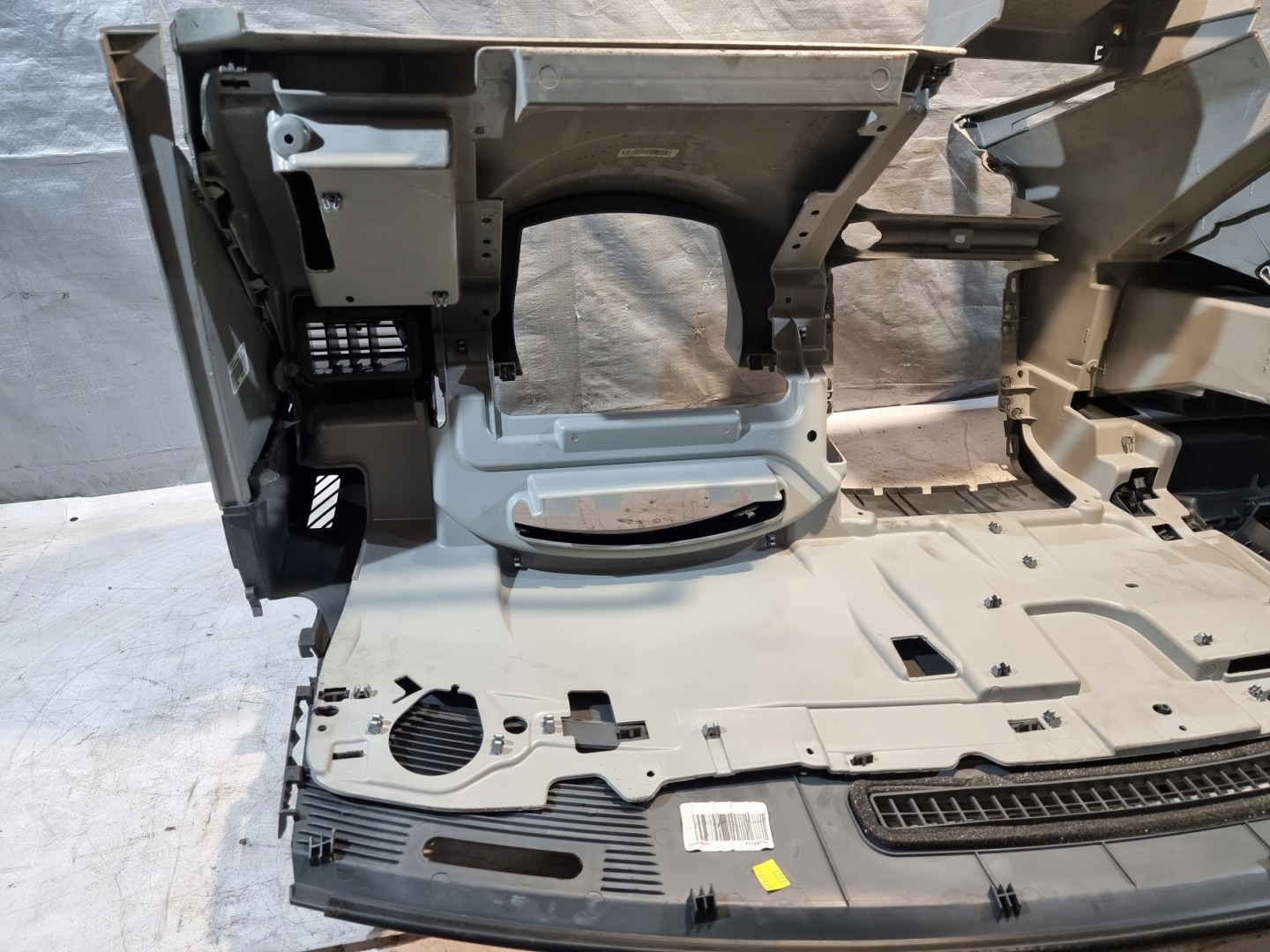 dashboard instrument panel console DODGE CALIBER 07r