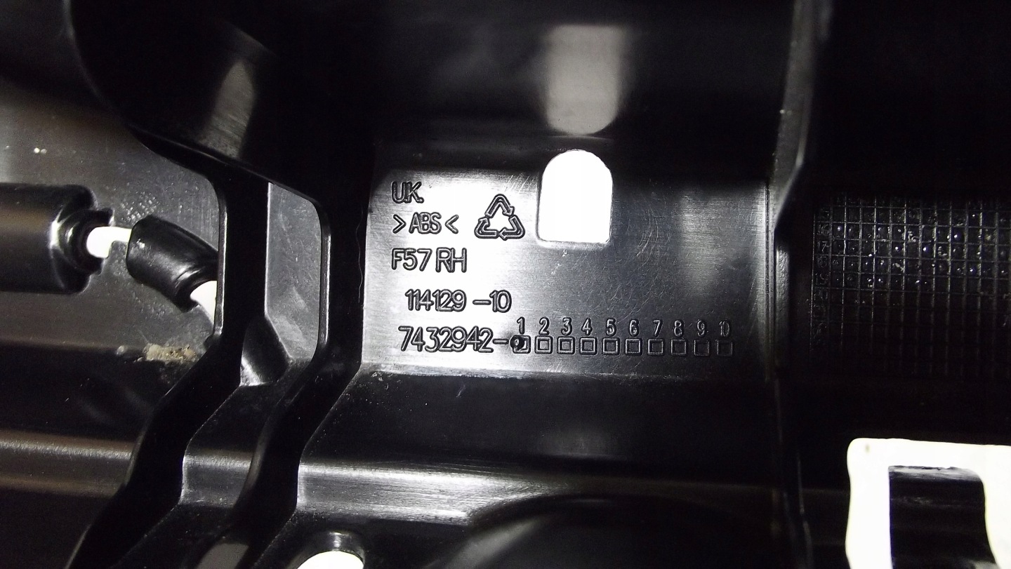 Mini F57 bumper bracket right rear part 7432942