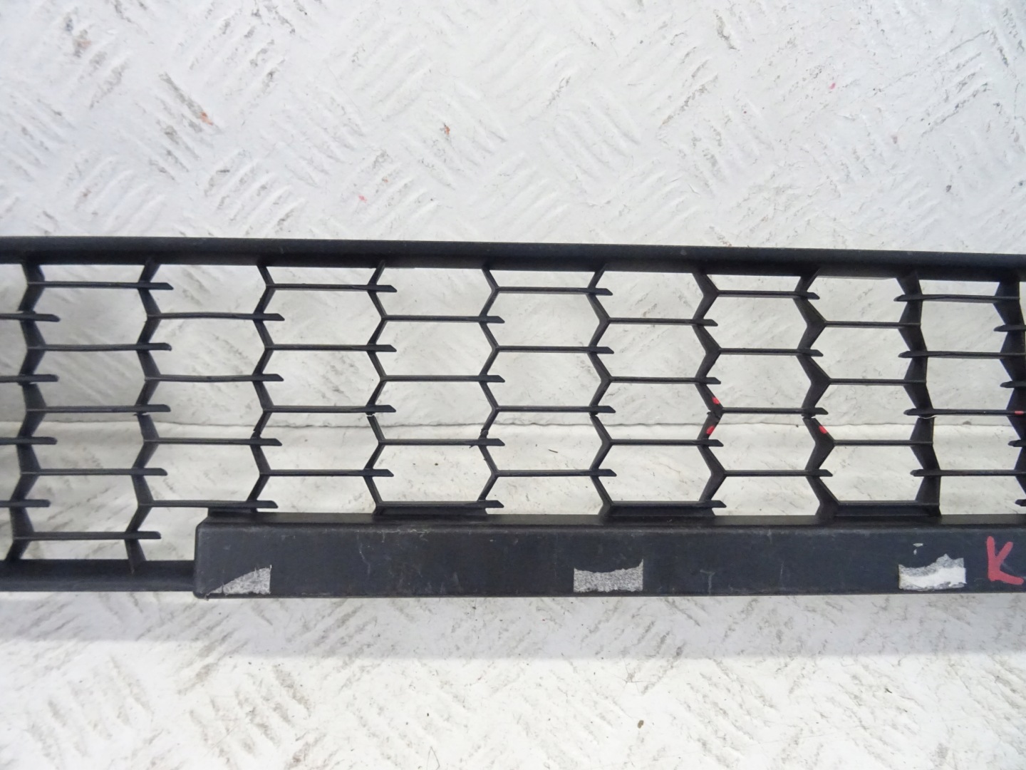 grid of a bumper front front central SKODA FABIA IV 4 6VA853677