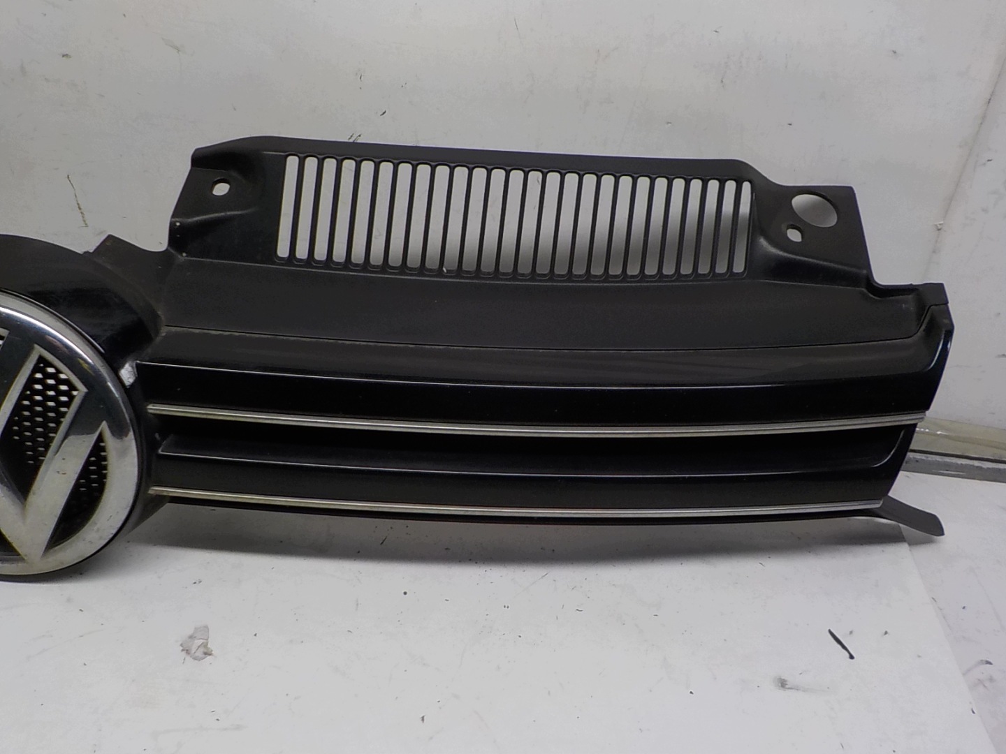 VW GOLF VI 6 grill grille radiator