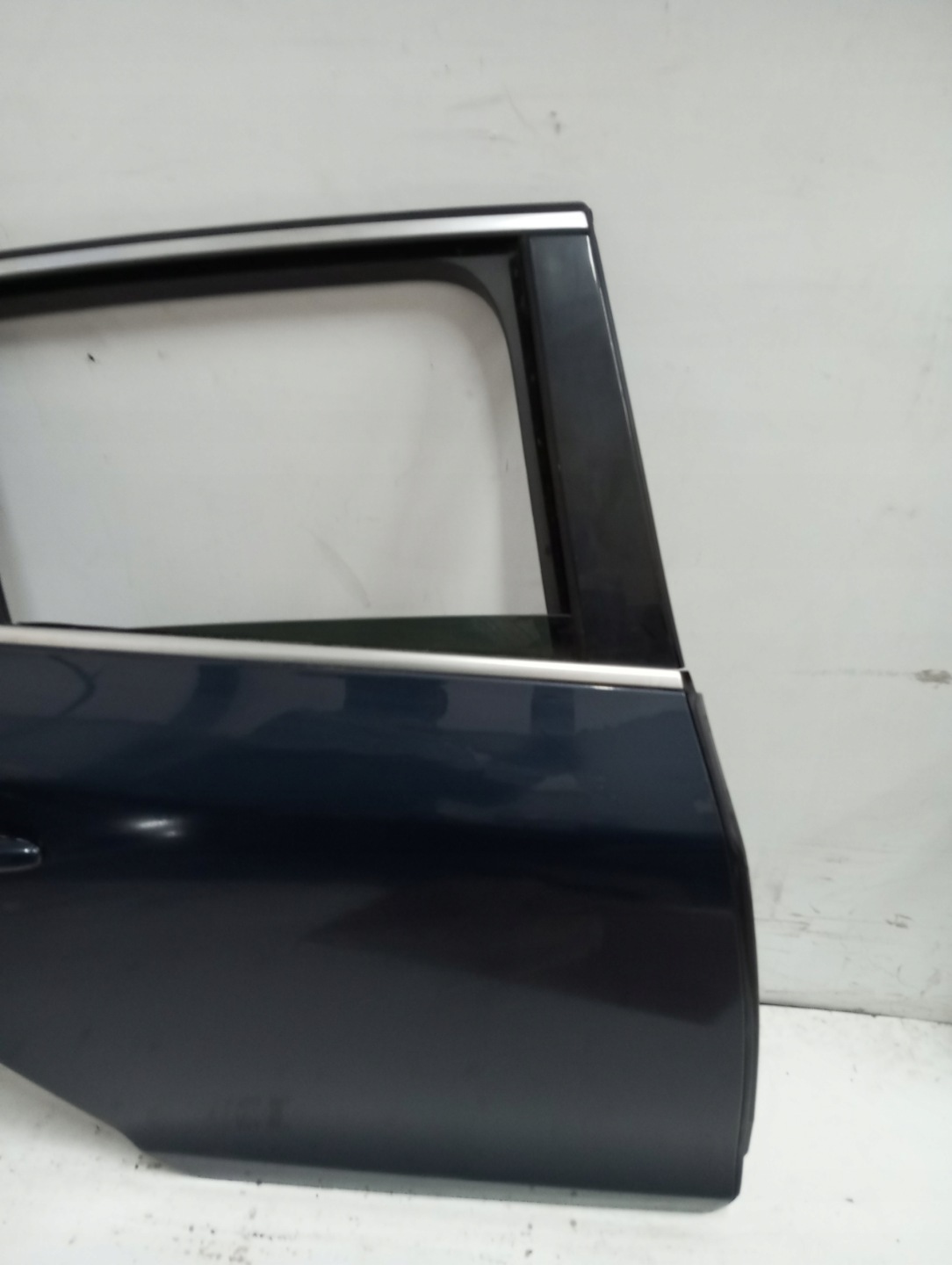 door right rear. VOLVO V60 11R