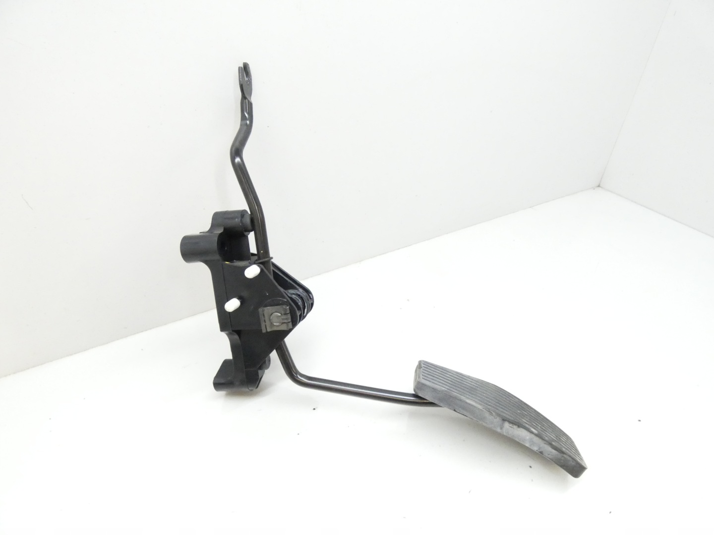 accelerator pedal OPEL ASTRA G II 1.6 16V 98-09 90571745