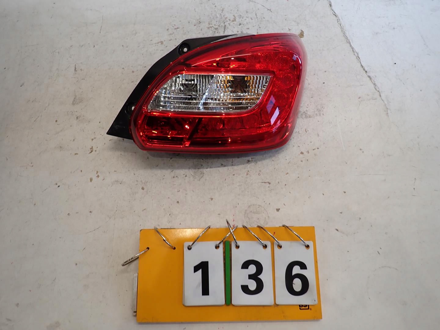 light rear part rear right MITSUBISHI SPACE STAR II LIFT 2016- 8330B020