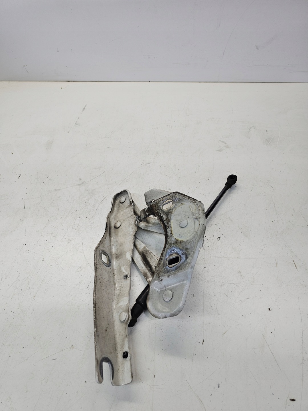 hinge bonnets right AUDI A1 8X 8X0823302A
