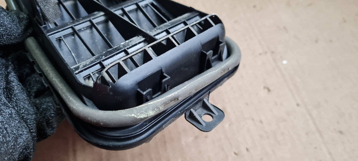 A6 C7 4G grid boot rear part left right sedan 4G5819161