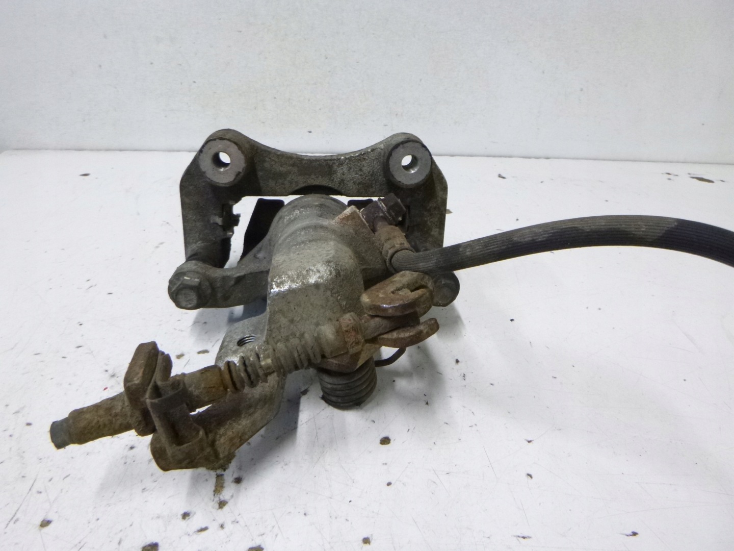 caliper brake rear part left Mazda 6 GG GY 2003r.