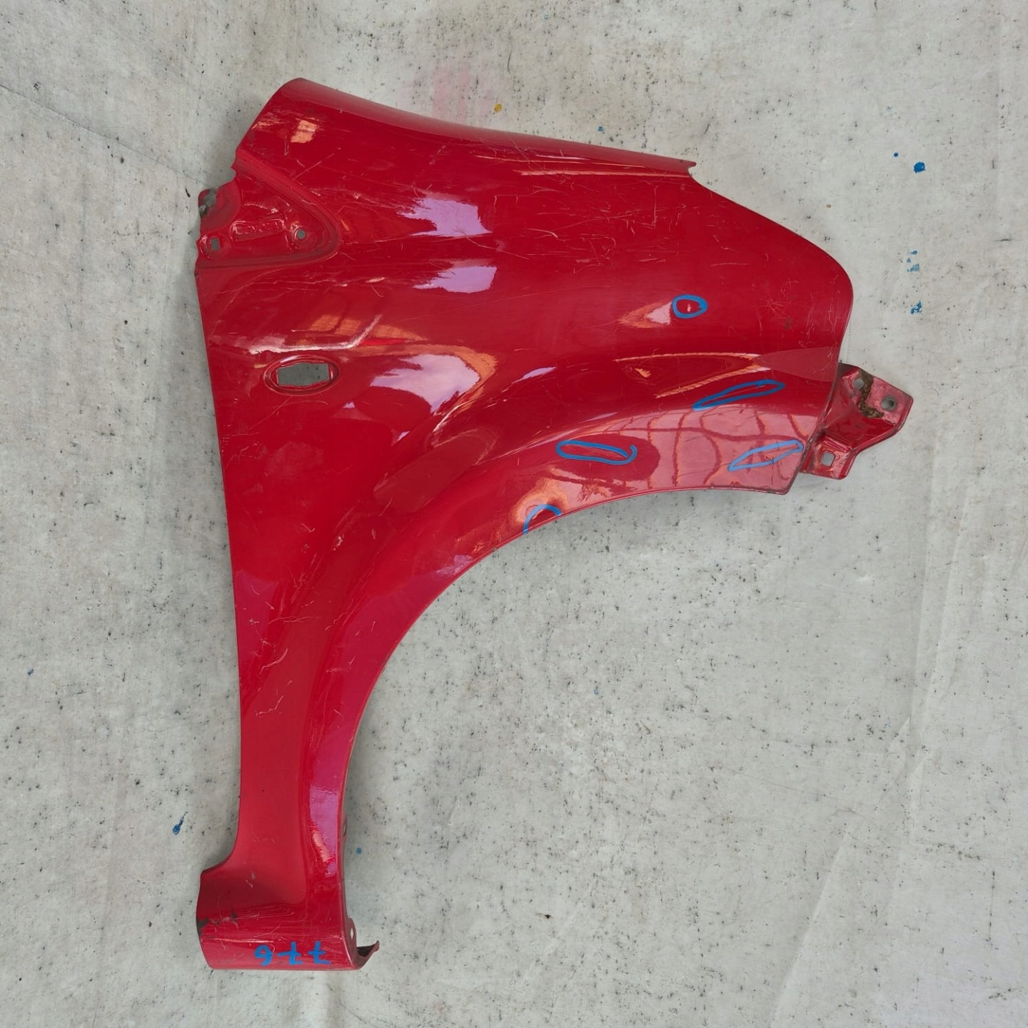 TOYOTA AYGO and 1 05-14 fender front front right