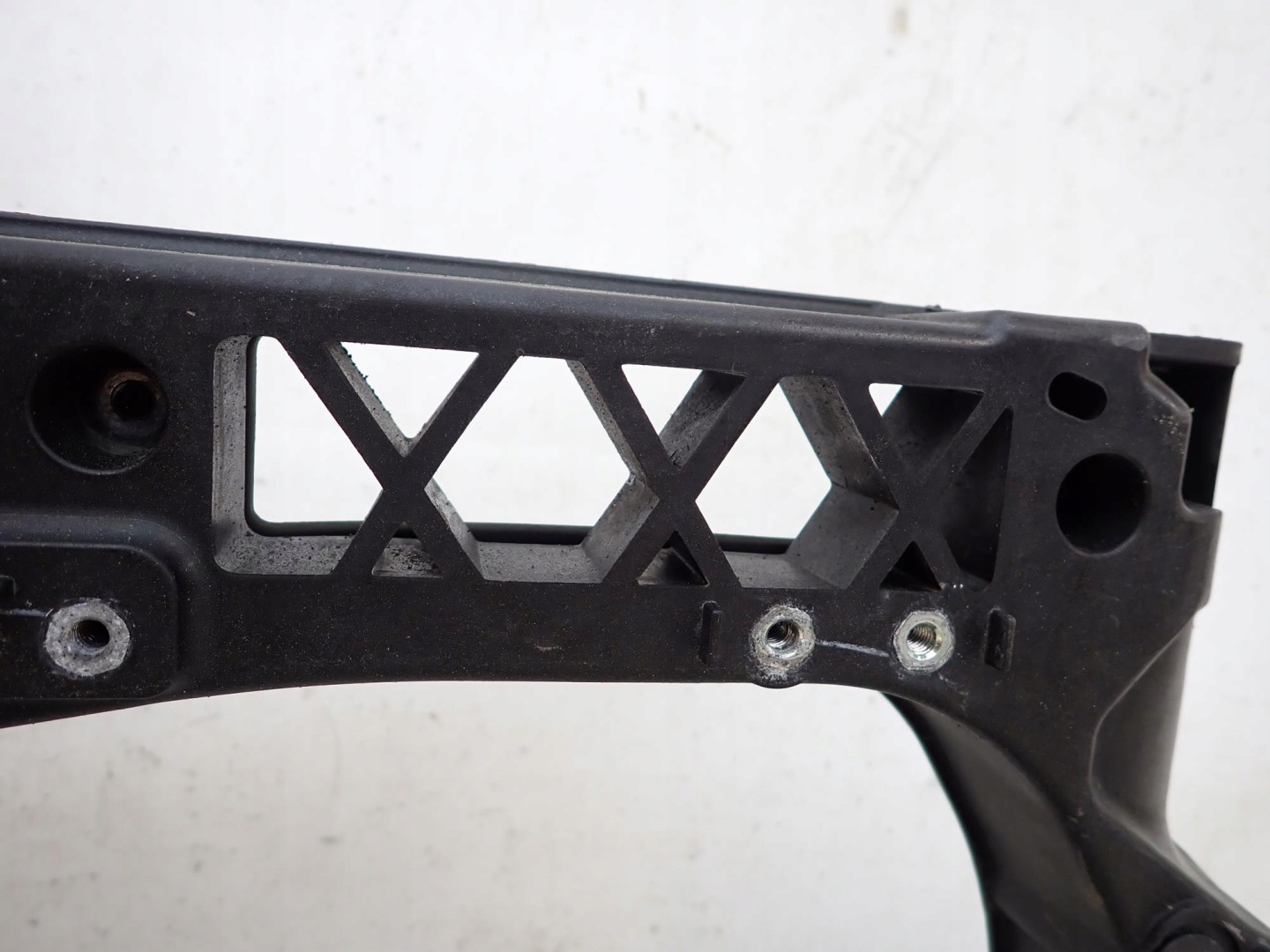 HYUNDAI I20 and 1 LIFT 12-15 support panel for radiators pillar