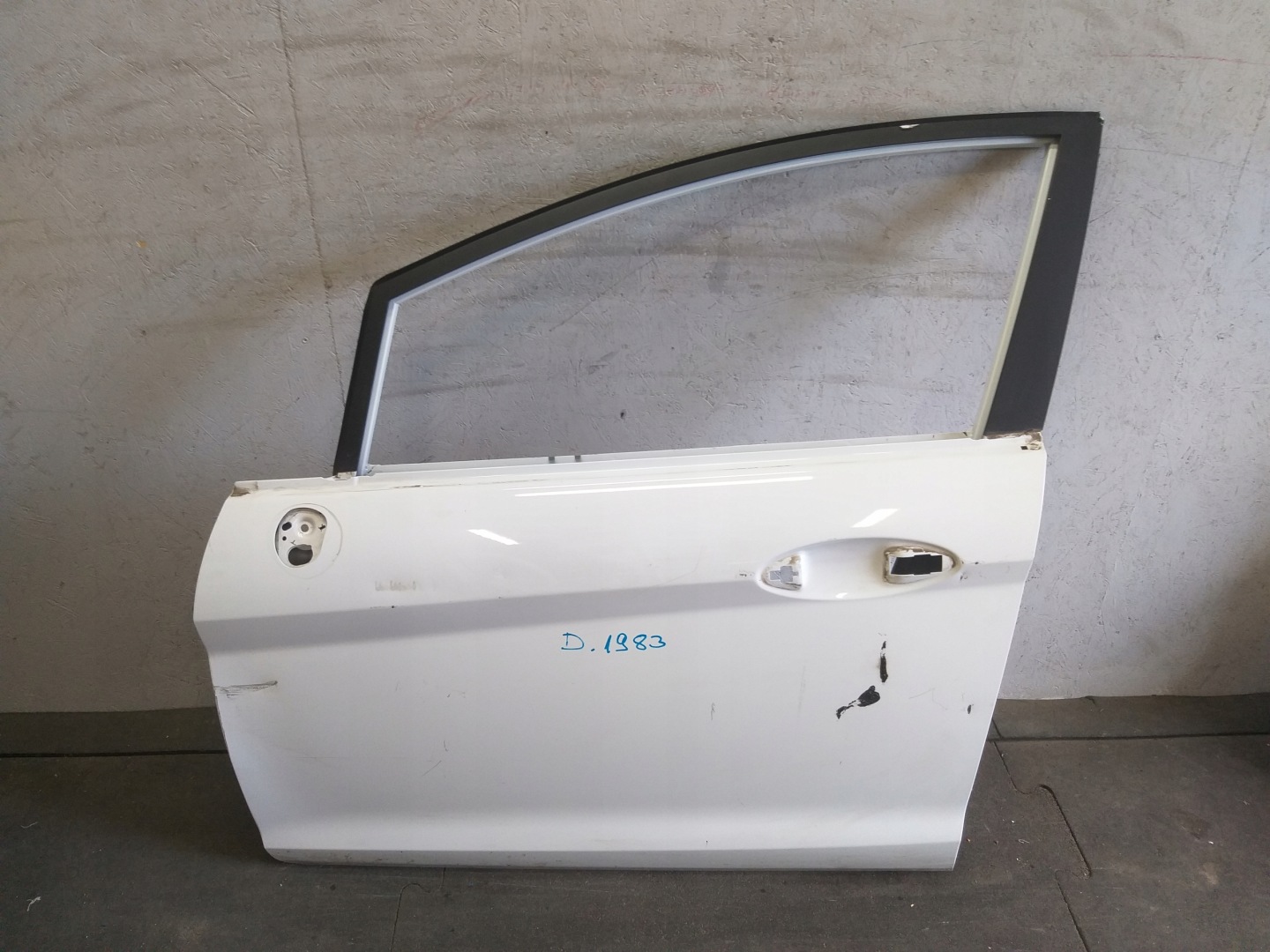 DOOR FRONT LEFT FORD FIESTA MK7