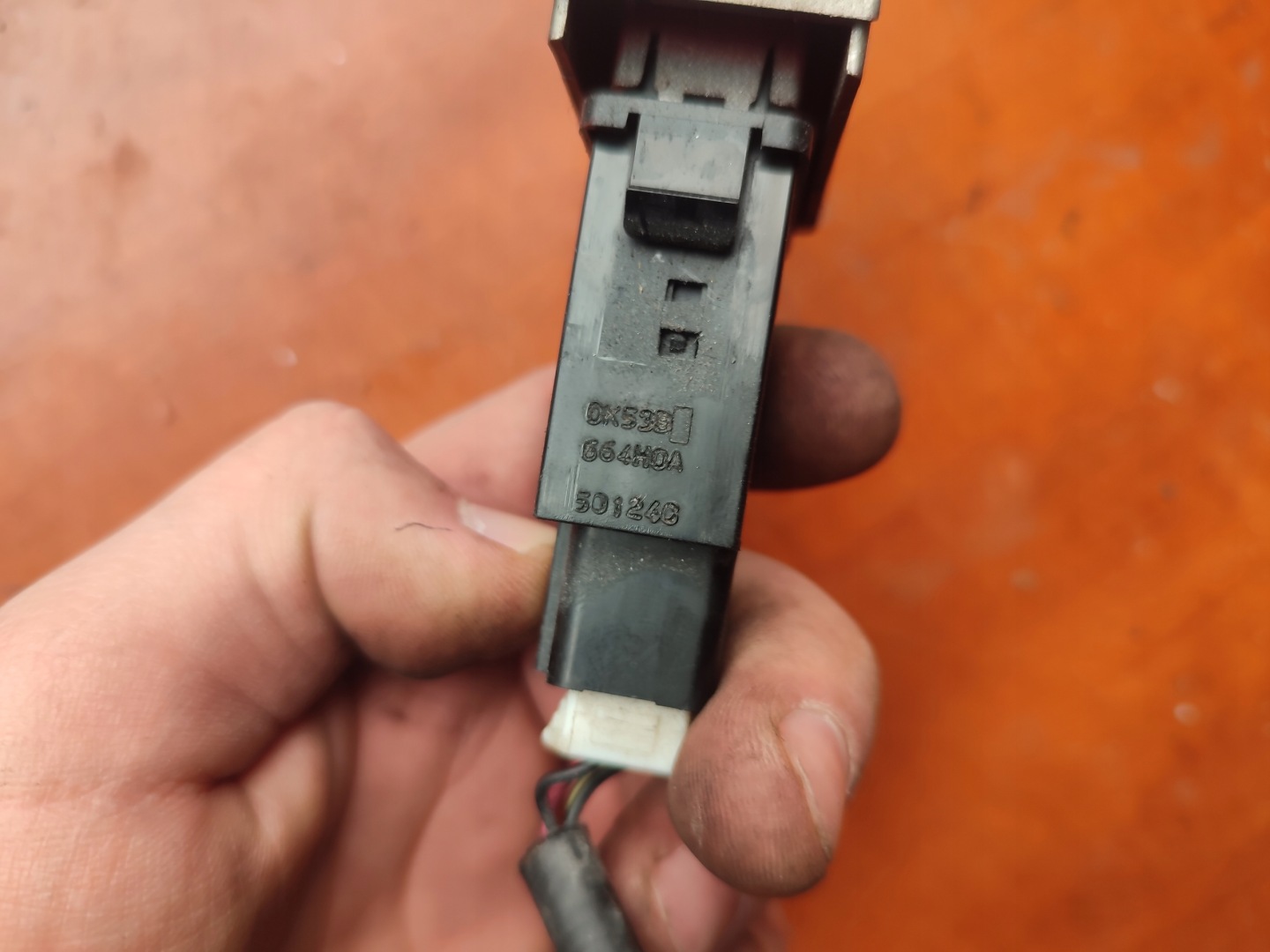 Schalter Leuchten des warnblickschalters kia carnival II