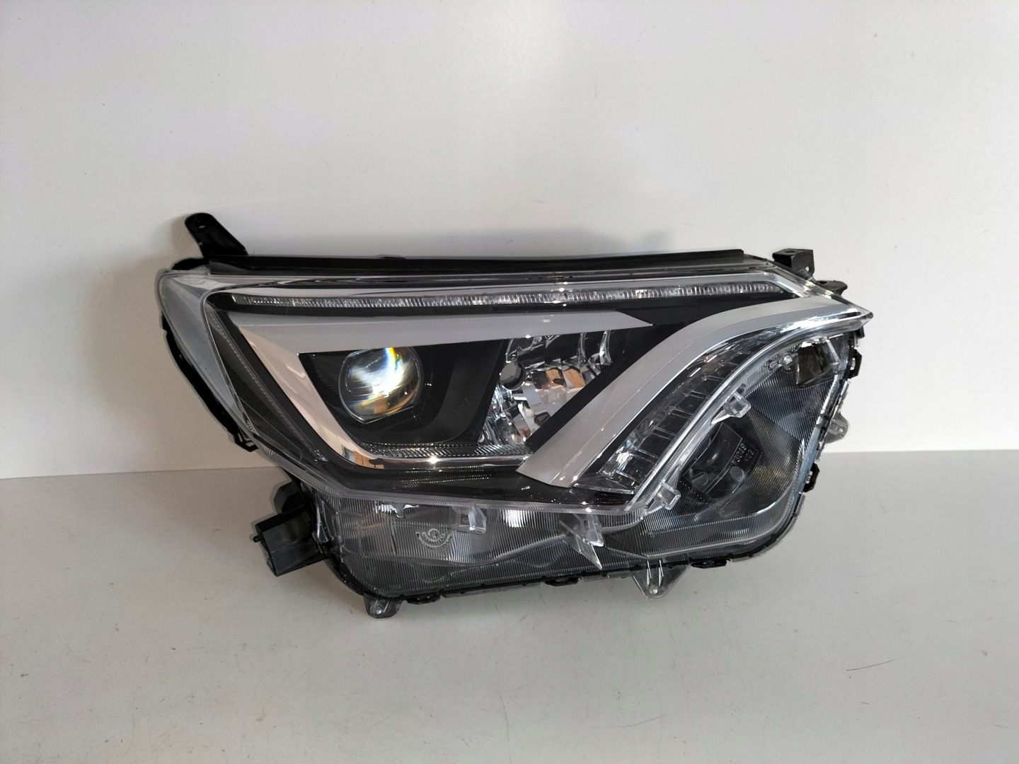 light front reflektor right TOYOTA RAV4 RAV-4 IV LIFT 15-18 FULL LED
