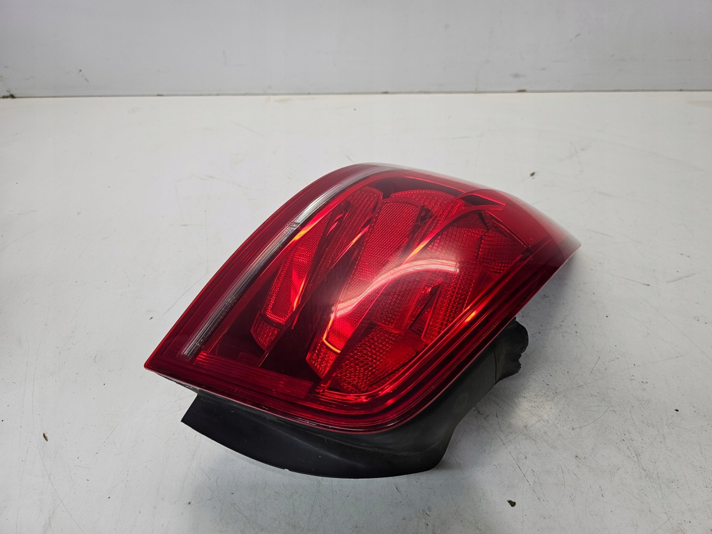 light left rear part AUDI A3 8P LIFT 08-12 8P3945095A