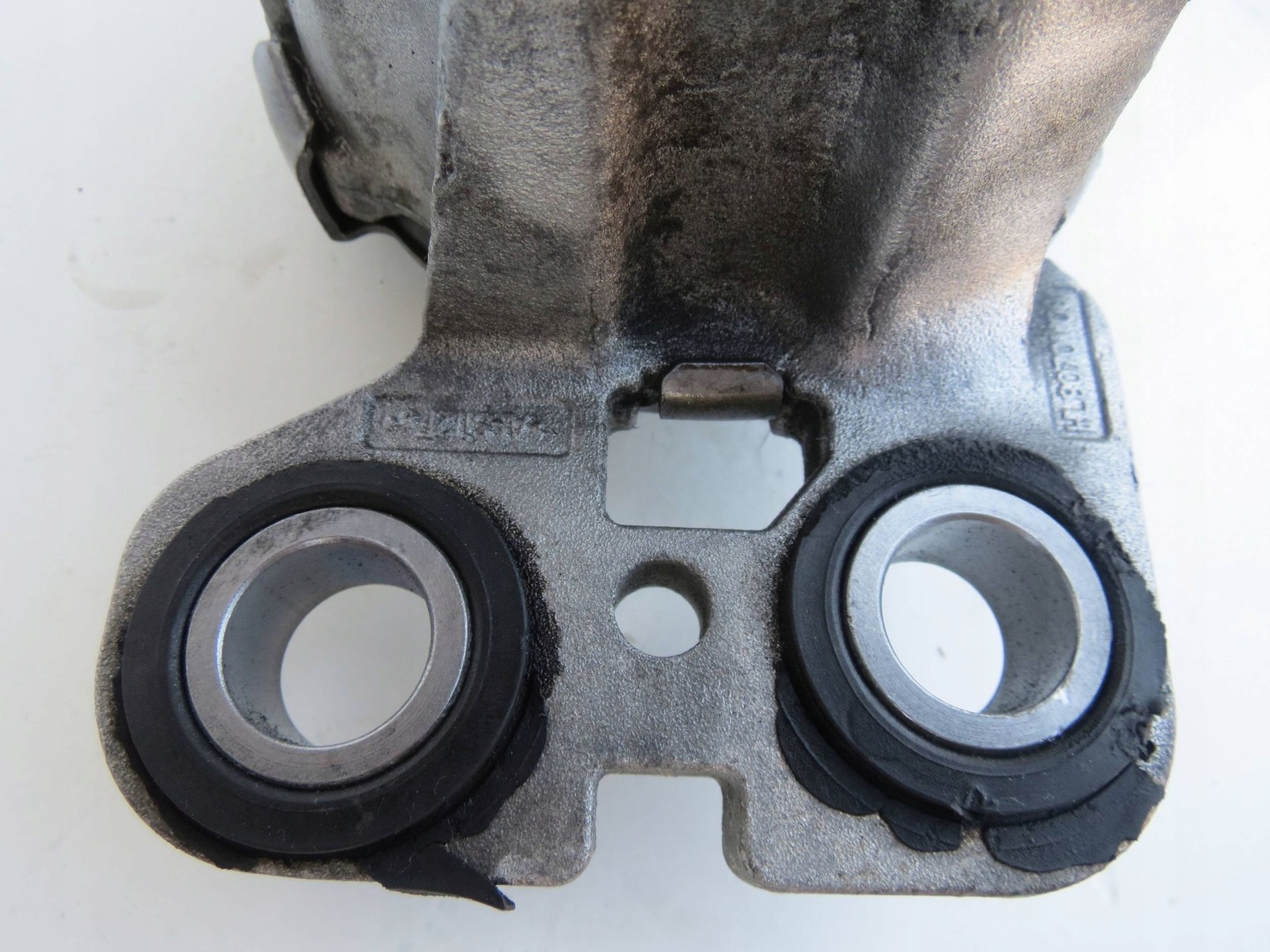 engine mount VOLVO V60 3131687602