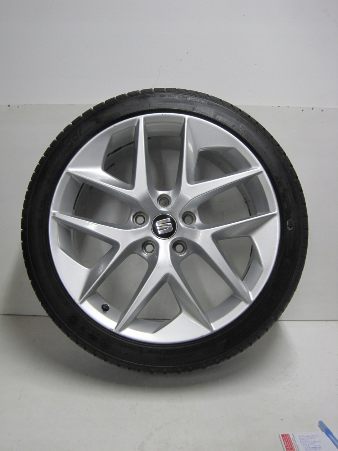 wheels discs tyres SEAT LEON 5F0 R18 M+S 17-23R