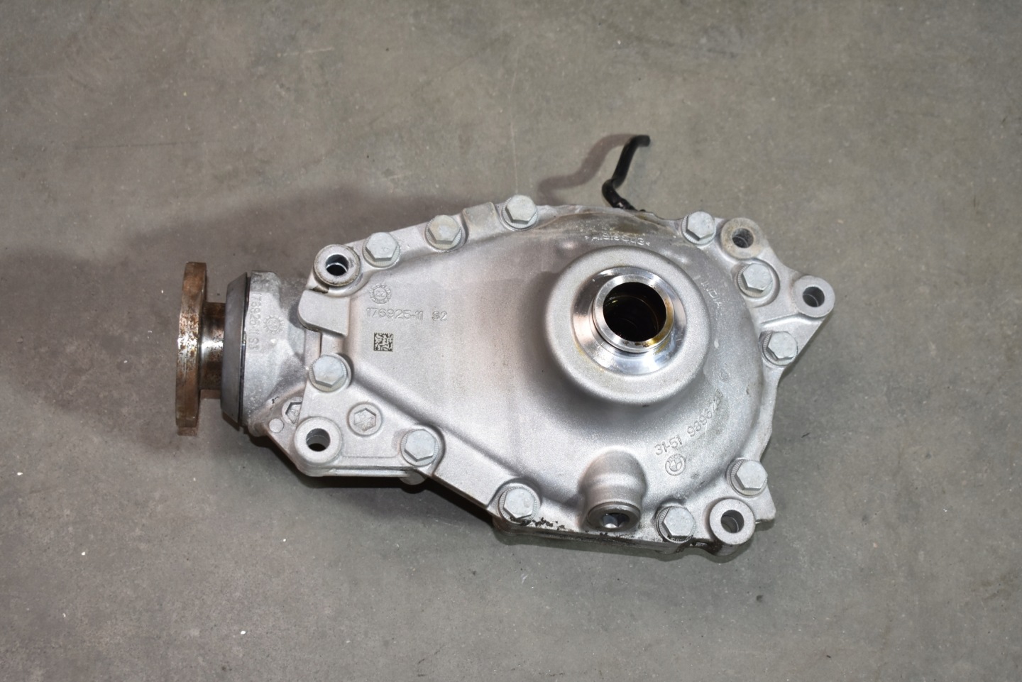 IDEALNY diff differential front front BMW G70 G60 2,65 1