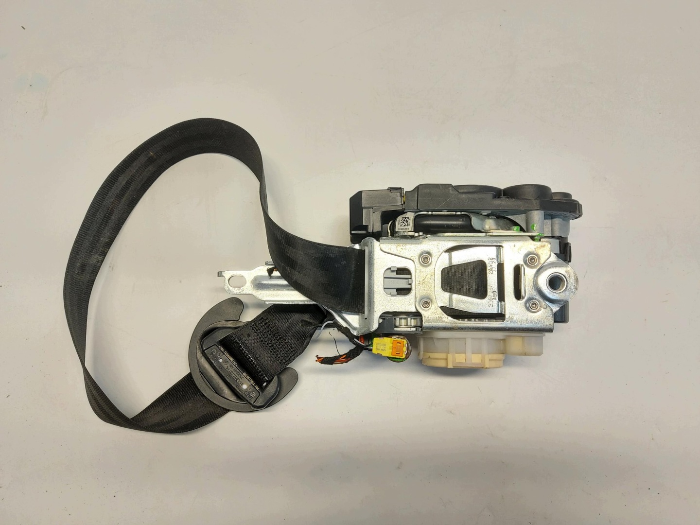 Audi Q8 E-TRON SportBack Gurten Sicherheits Spanner links vorne wybuch