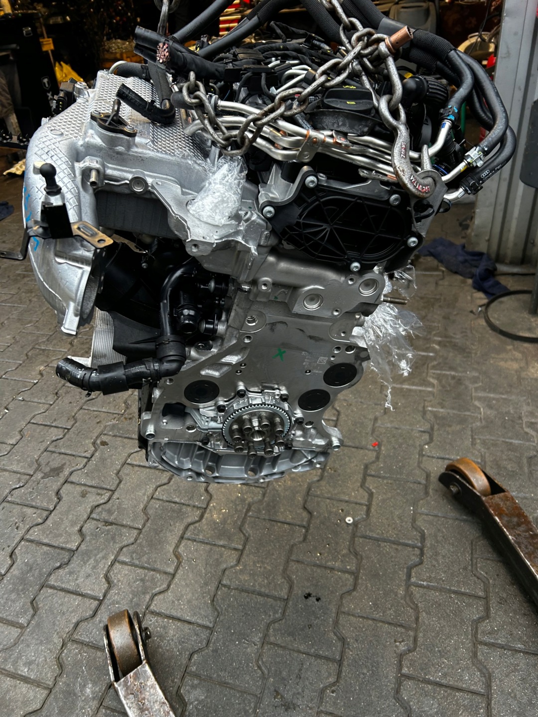 engine complete AUDI 2.0 TDI DEZ 1TYS KM without TURBO 2025R