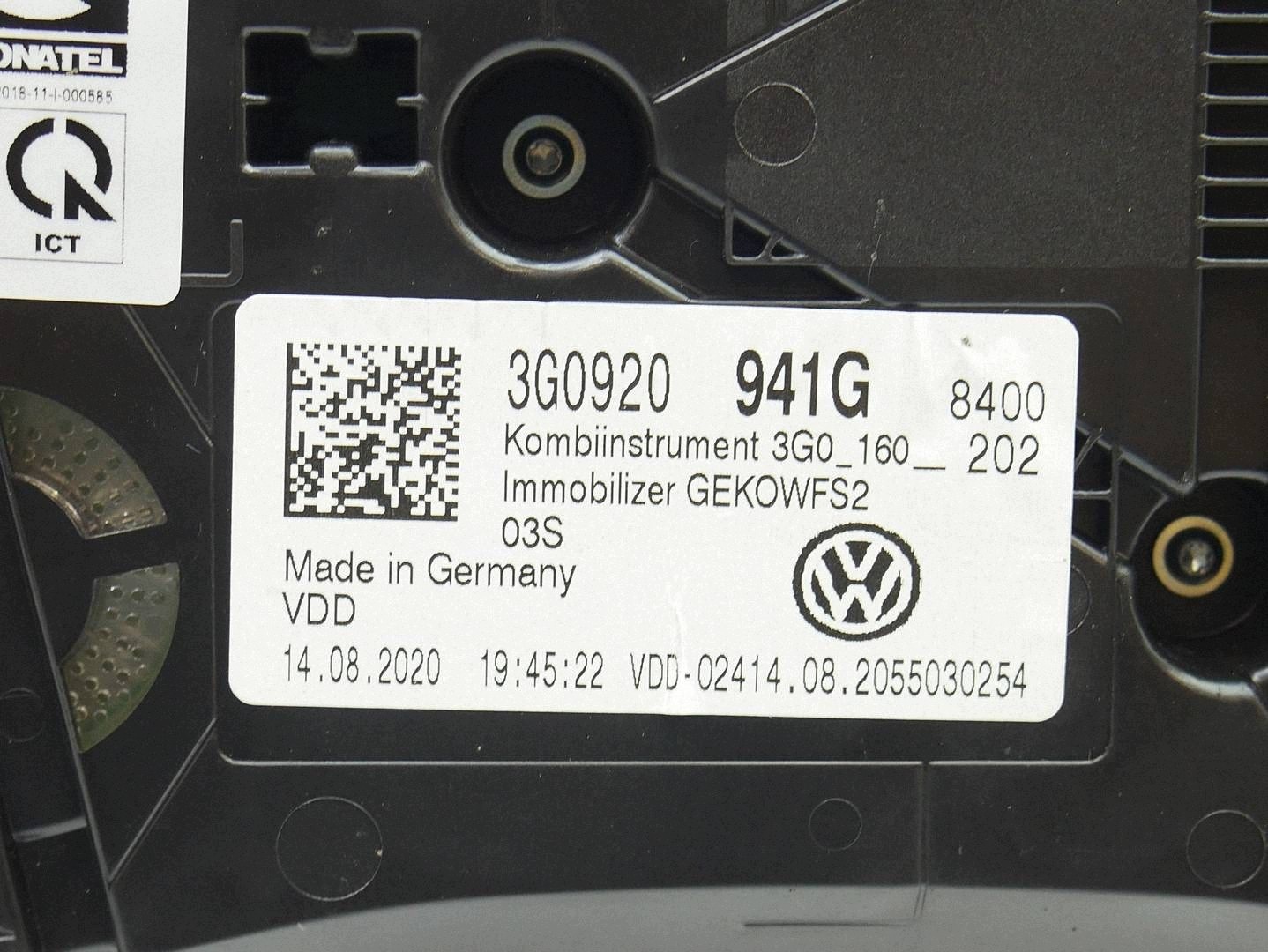 dials dials PREDKOSCIOMIERZ VW PASSAT B8 2.0 TDI LIFT 3G0920941G