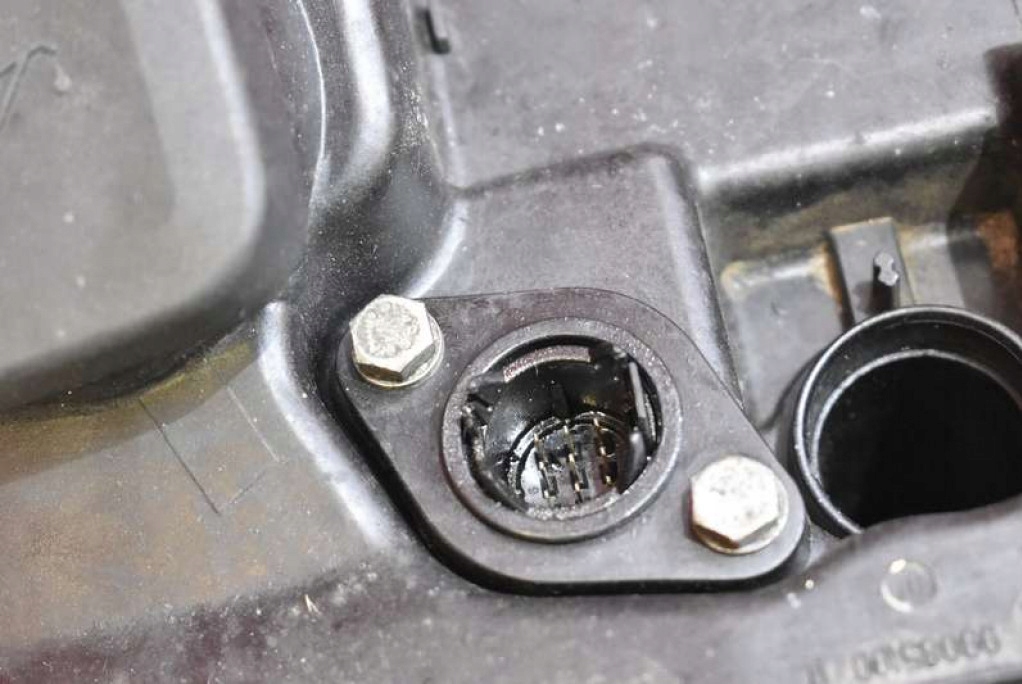 engine pillar petrol 75163280AAB BMW E46 2.0i 143 KM 01-06 KOMPRESJA