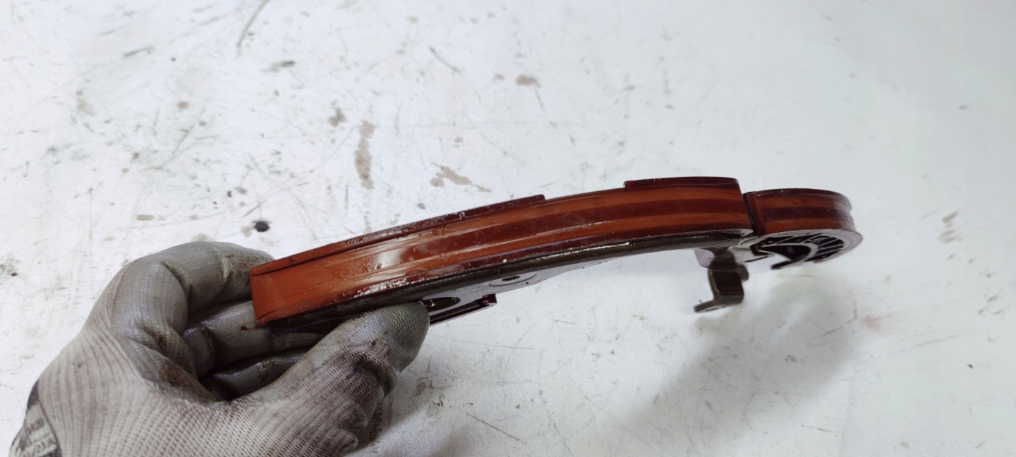 Support de la distribution AUDI A4 A6 3.2 FSI 06E109507D