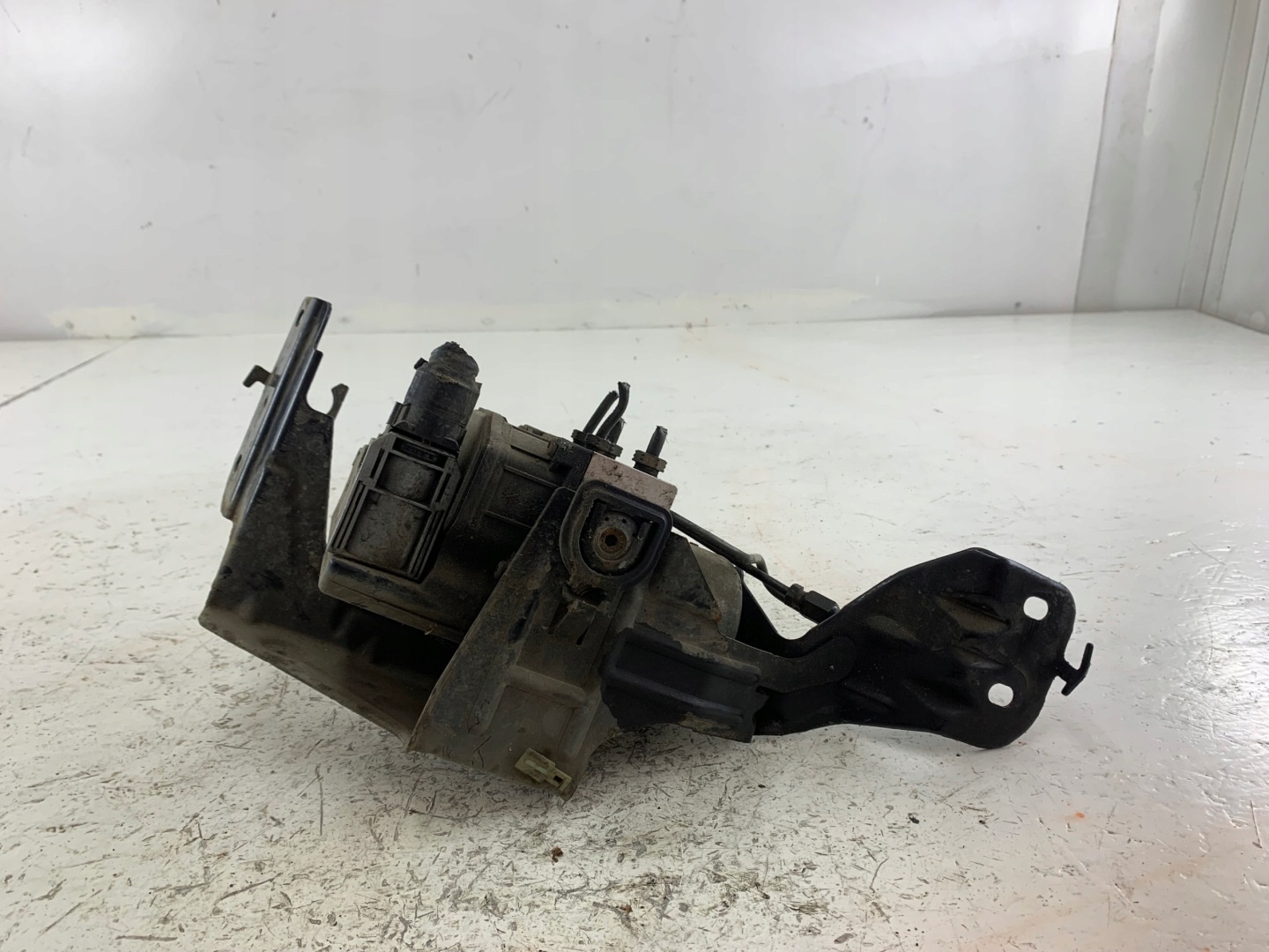 FORD MONDEO MK3 servofreno ABS 1S712M110AE