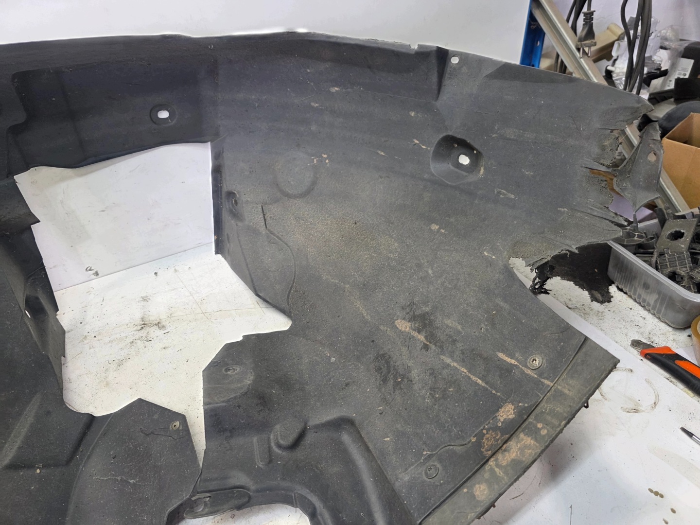 mudguard plastic right front AUDI A4 B8 LIFT 8K0821172L *2*