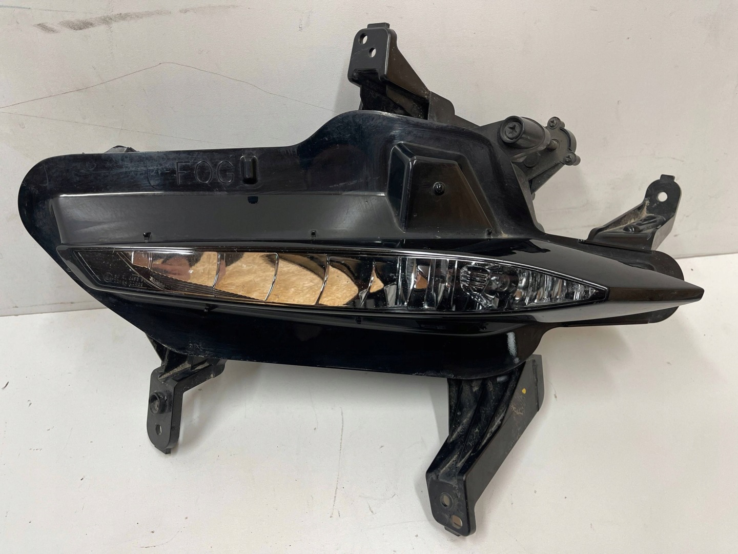 fog light front front left KIA Ceed 3 III LIFT 21- 92201J7500