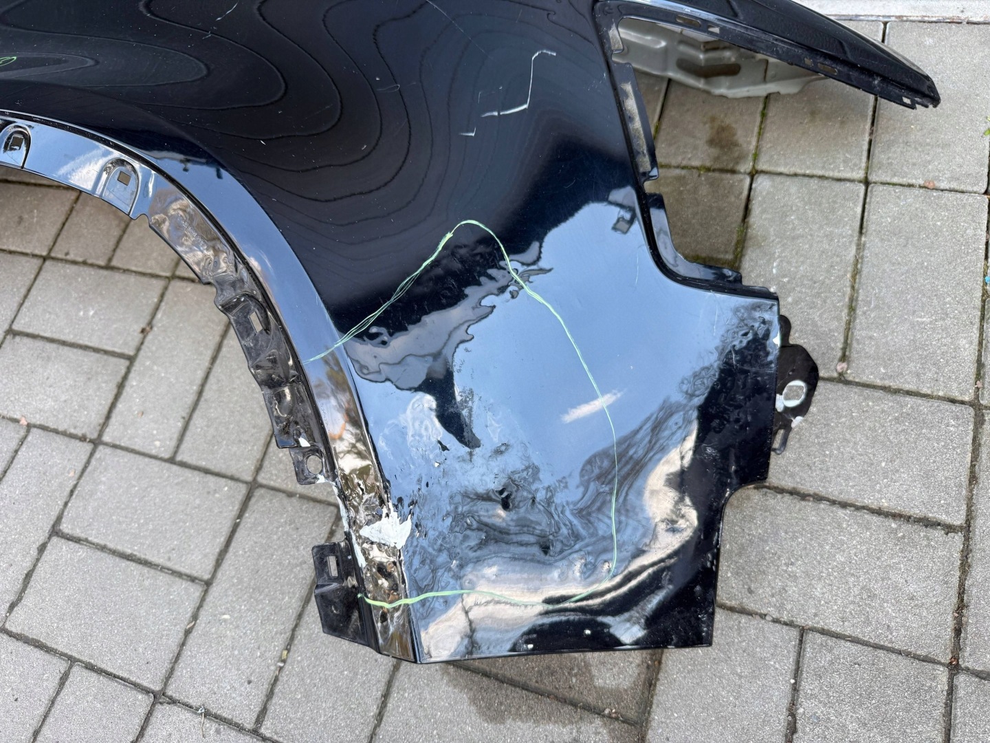 Land Rover Defender 21- fender right front front