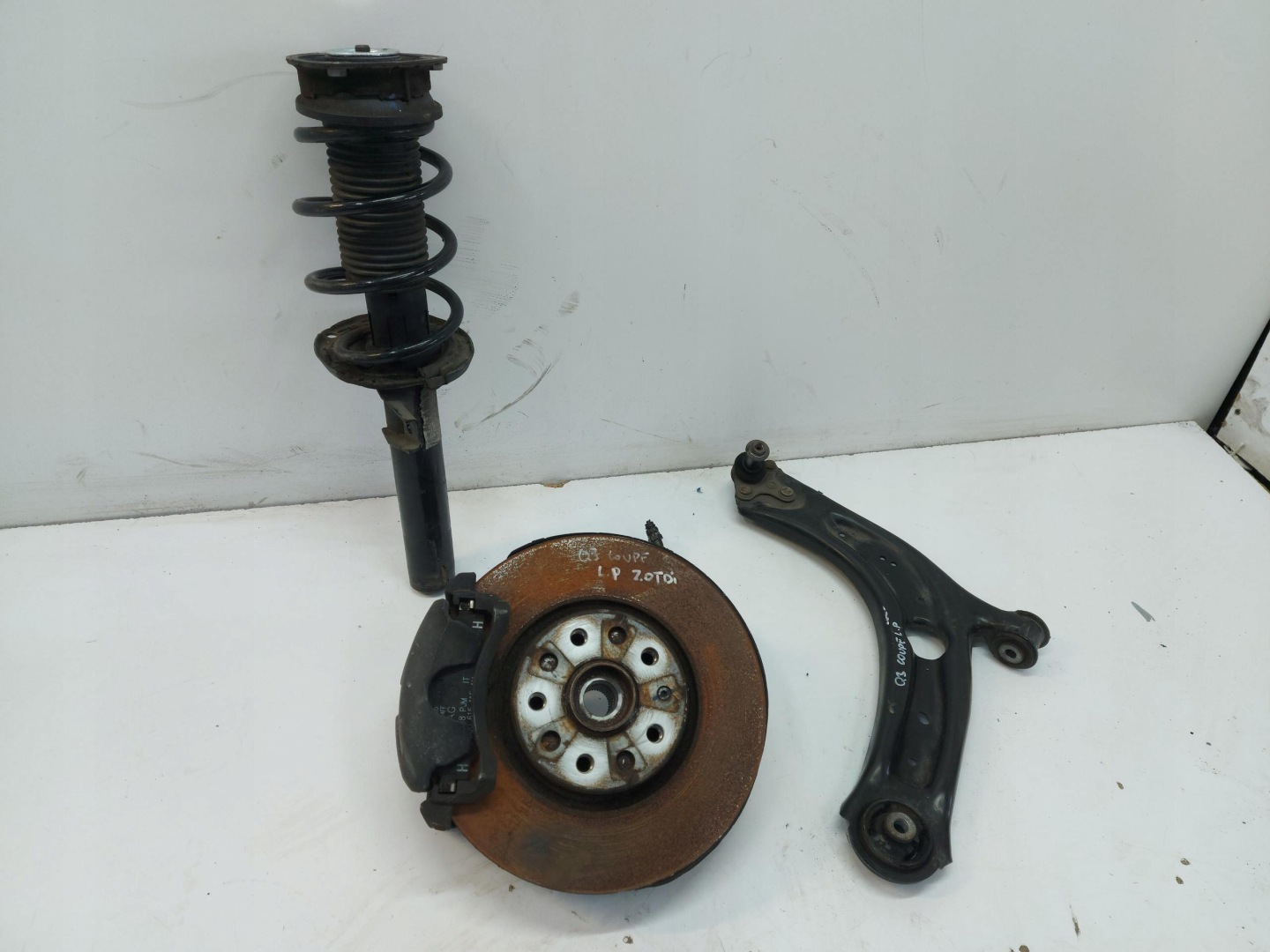 Audi Q3 83A SPORTBACK sususpension left front front oryg 2.0tdi