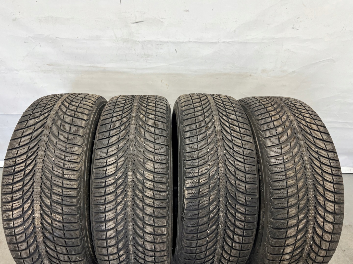 RANGE ROVER VELAR L560 wheels discs 20'' tyres winter 255/50/20 J8A2-1007-FA