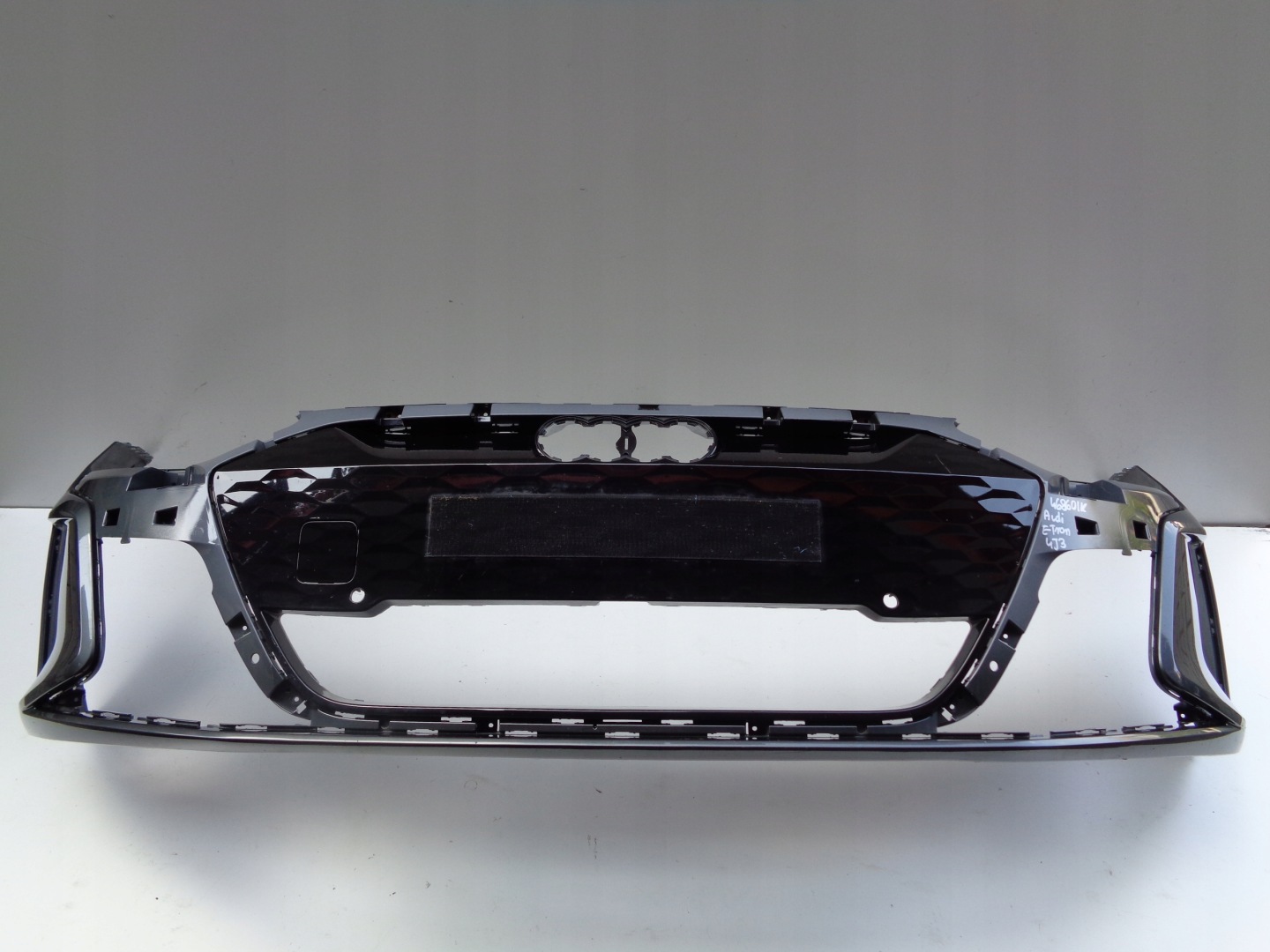 front bumper AUDI E-TRON GT 4J3 NR 46860