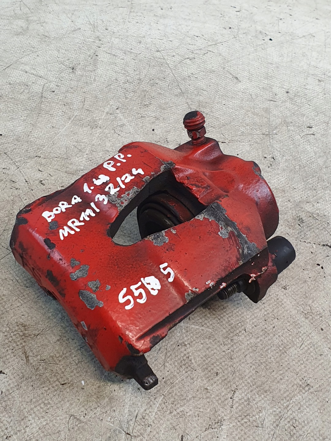 caliper brake right front VOLKSWAGEN BORA 1.6B 00r.