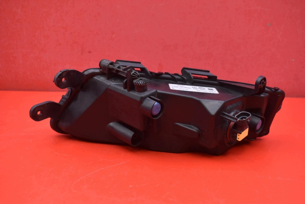 fog light left front front 5E0941699F SKODA OCTAVIA 3 III LIFT 17-20