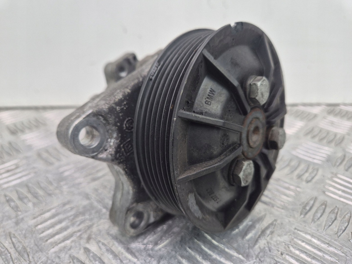 BMW 5 E60 E61 525i servo čerpadlo N52B25AE 677732101