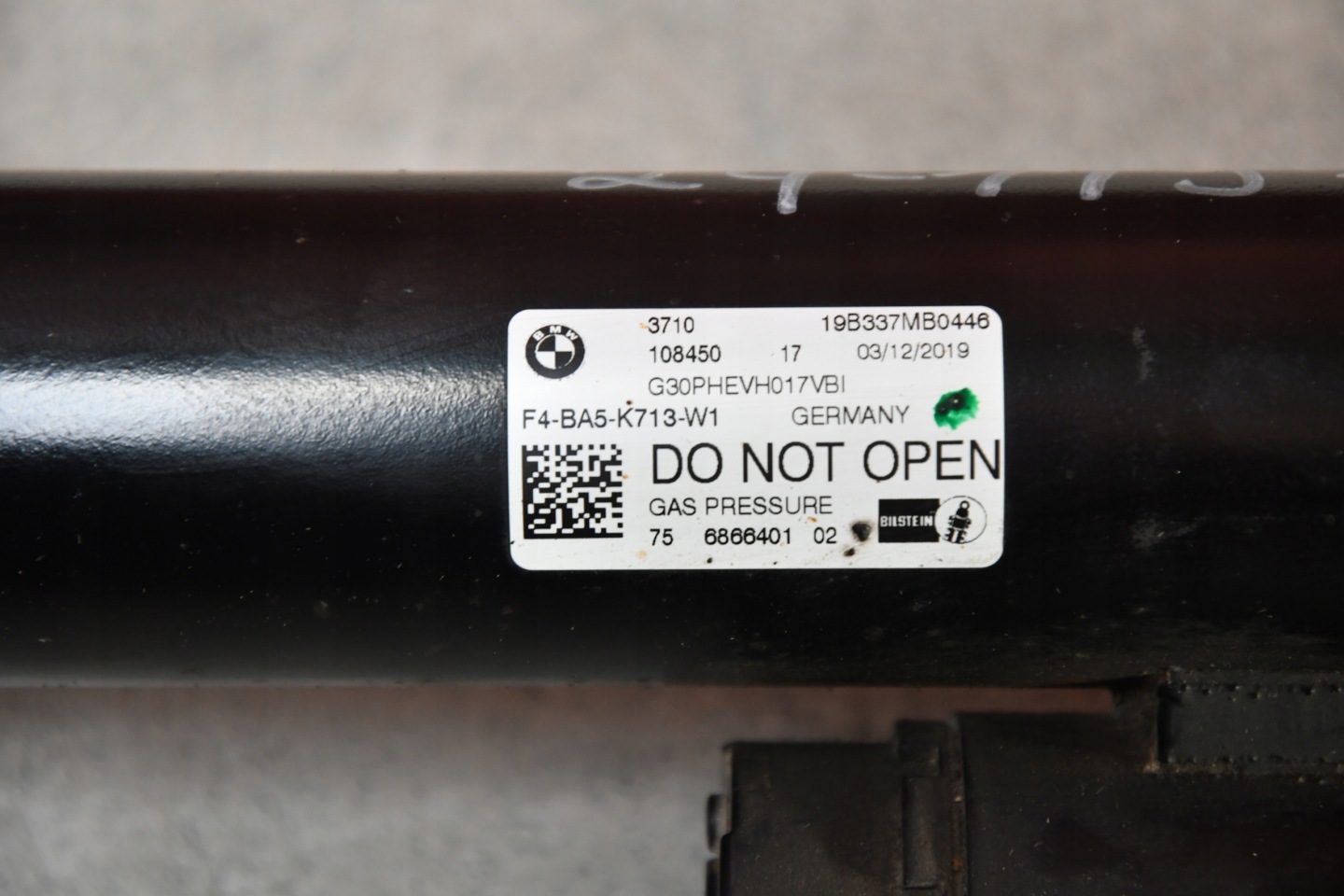 shock absorber left rear part rear BMW 5 G30 VDC 6866401