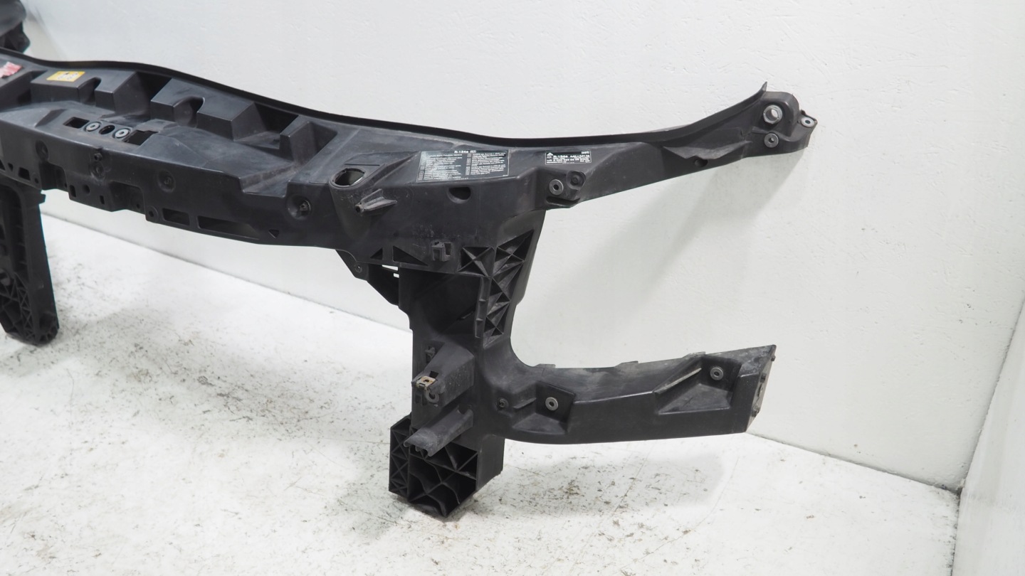 Mercedes Sprinter W907 pillar iron support panel for radiators A9078800900