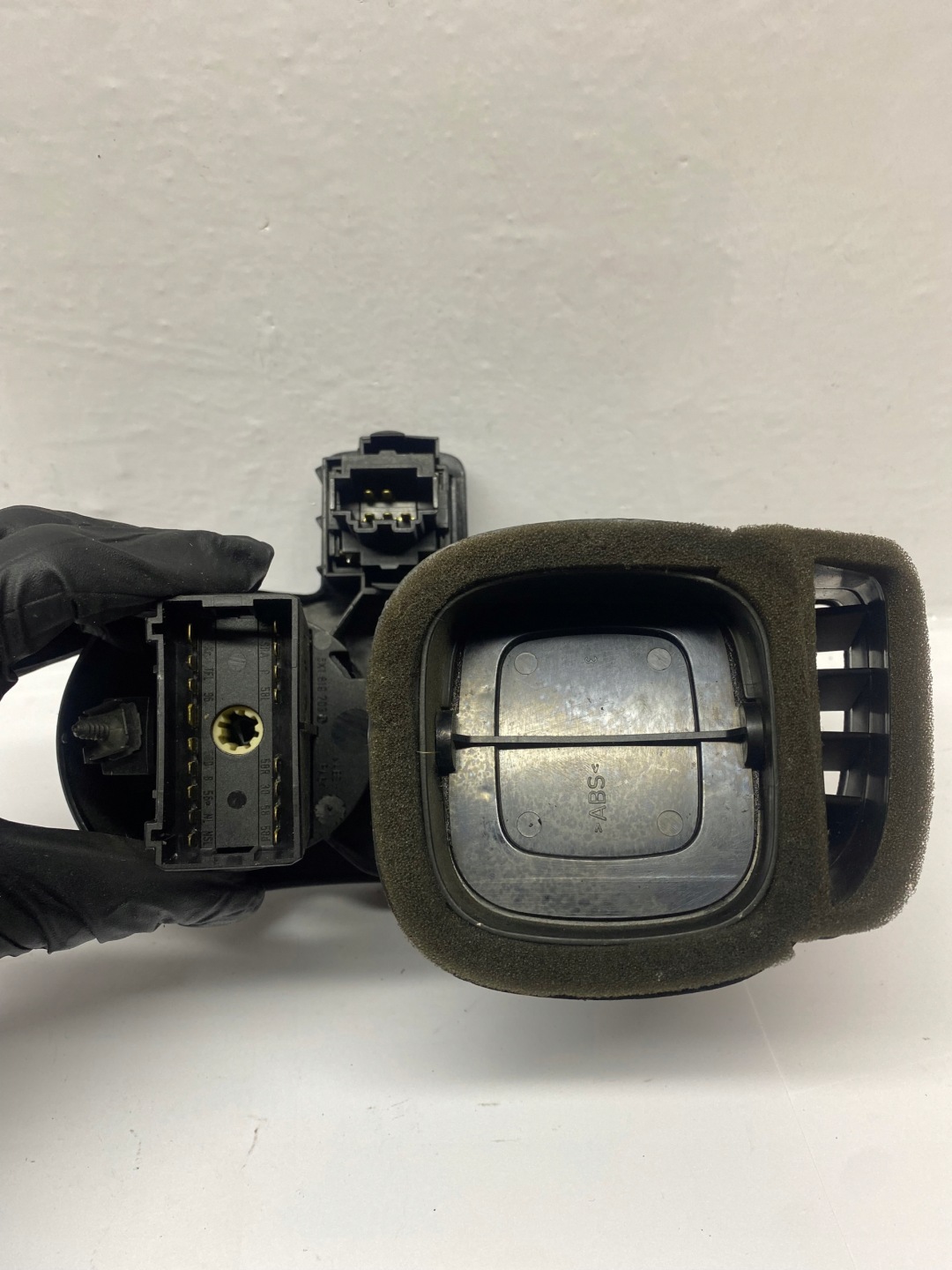 grid air conditioning devices Volkswagen OE 6C0819728C