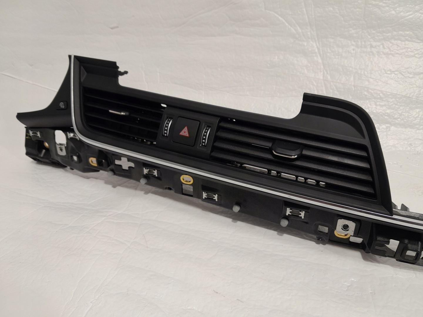 AUDI Q5 II 80A grid air conditioning devices air 80B820902L