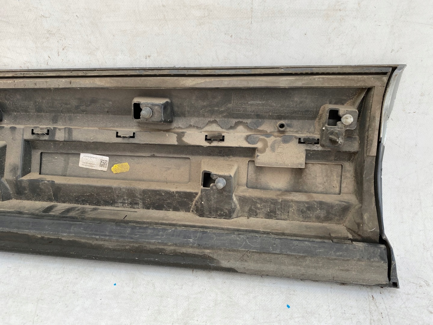 AUDI Q7 II 15- SLINE moulding door right front 4M0853960B