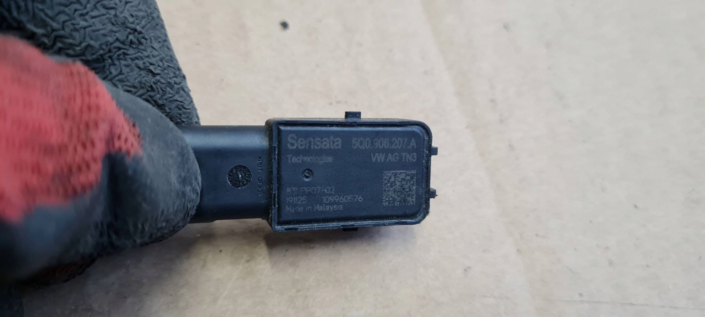 Q3 83A Sensor Druck servo Bremse 5Q0906207A VW AUDI