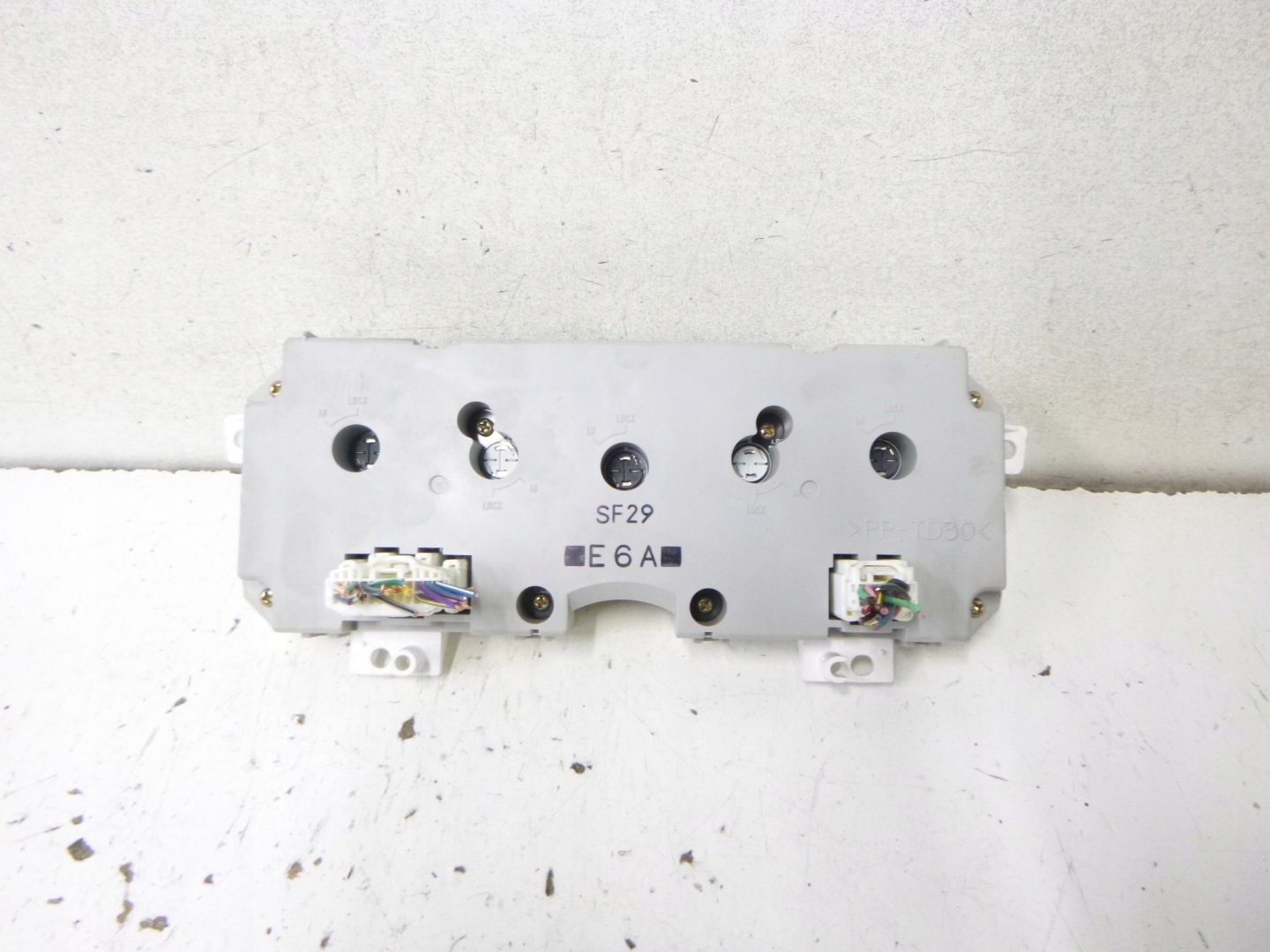 Unite commande clima Bouches buses Mazda 6 2005r.