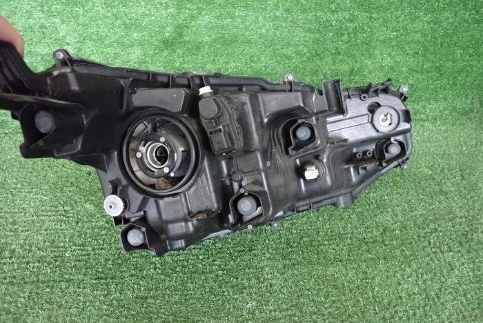 TOYOTA YARIS CROSS FULL LED 20- reflektor left light left