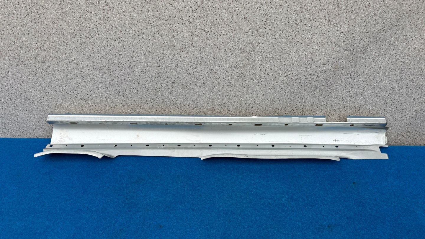 OPEL INSIGNIA A right threshold metallic side 3850104 NWBL109AJ