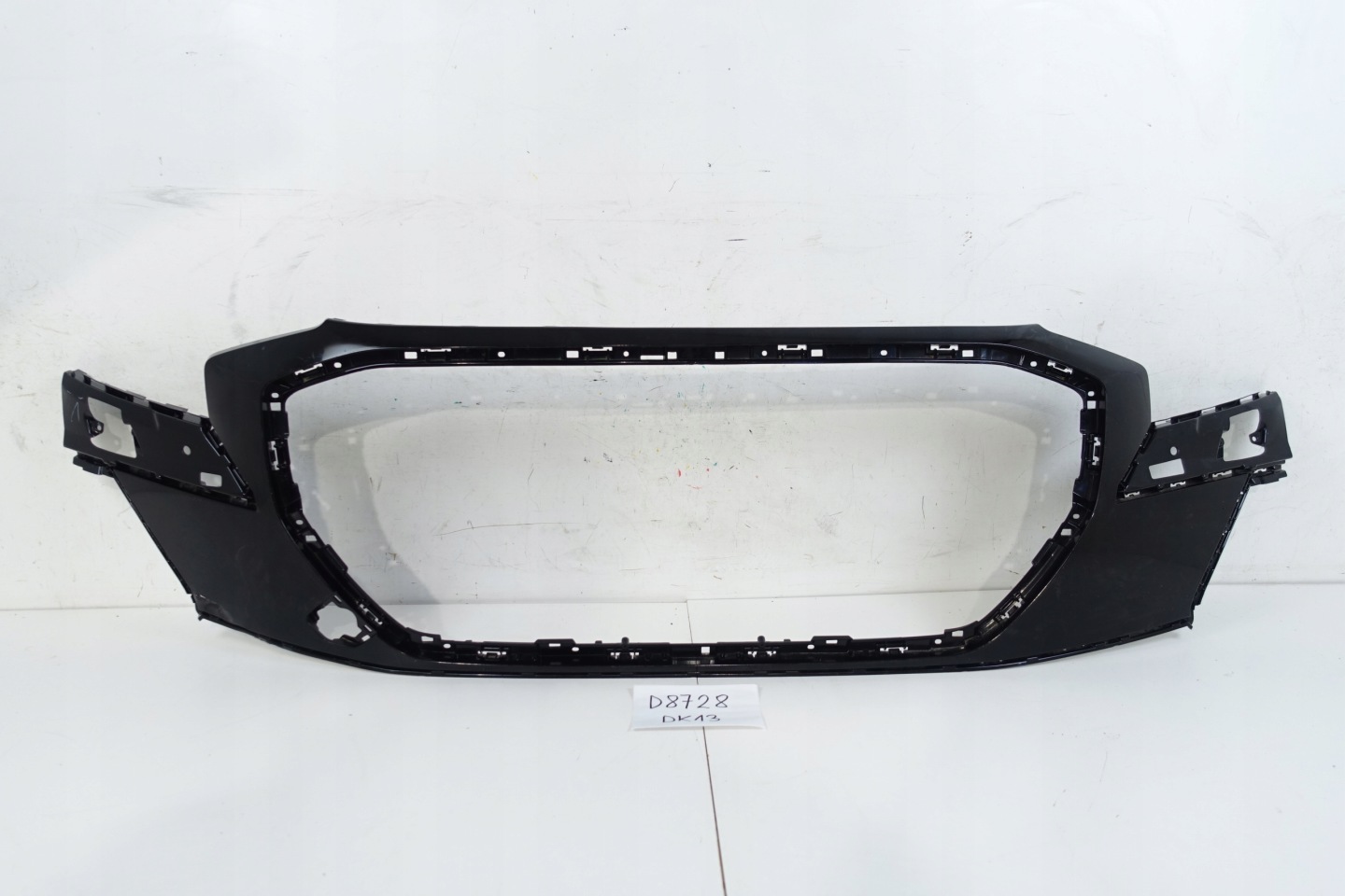 frame grille of a bumper front AUDI Q4 E-TRON 2020- 89A807725A