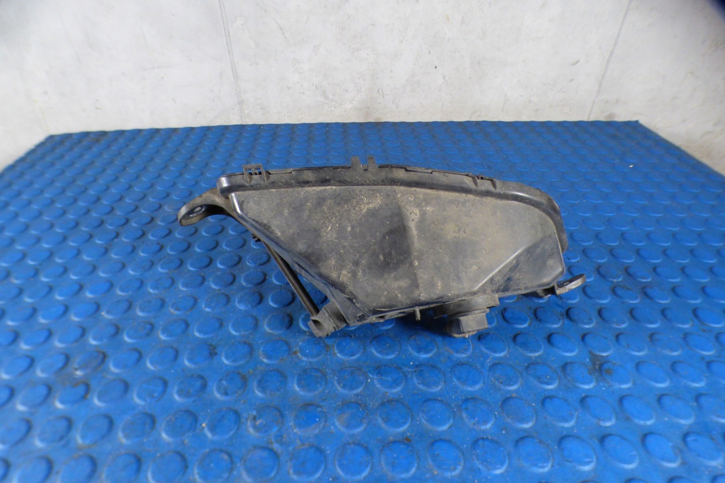 Nebelscheinwerfer rechts der Stoßstange 39098908 Opel Astra K V