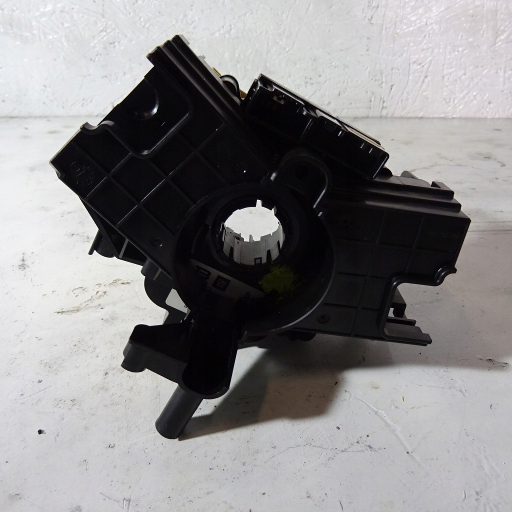 ring below steering wheel, OPEL MERIVA B 20817718 NR1156