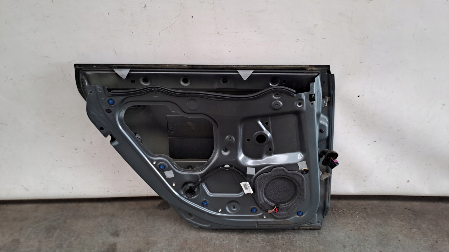 door right rear part LY7E Audi A3 8P LIFT